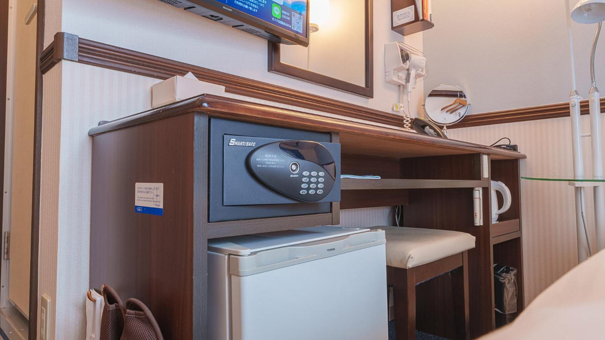 Toyoko Inn Shin-Osaka-Eki Higashi-Guchi Номер фото