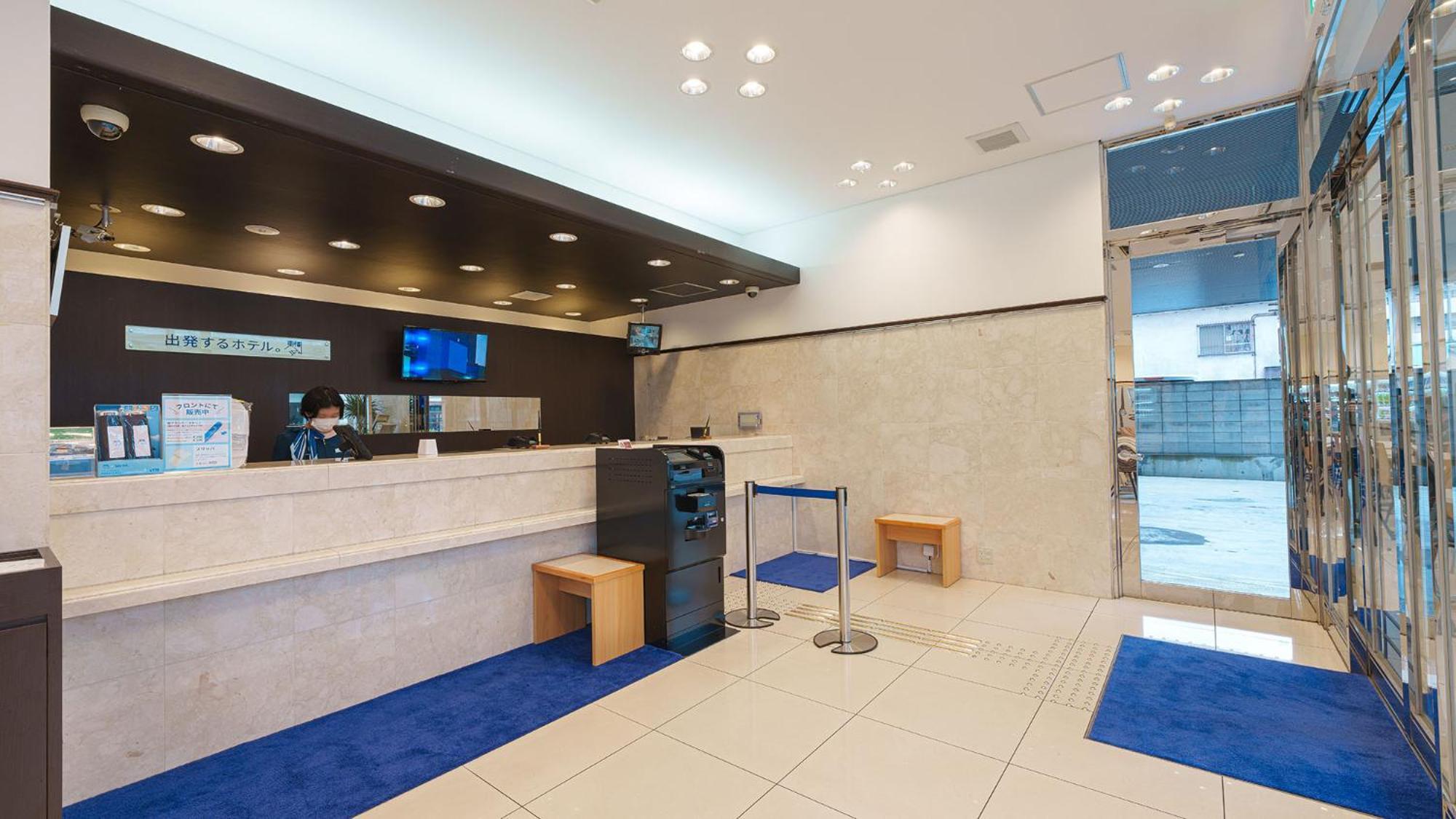 Toyoko Inn Shin-Osaka-Eki Higashi-Guchi Экстерьер фото