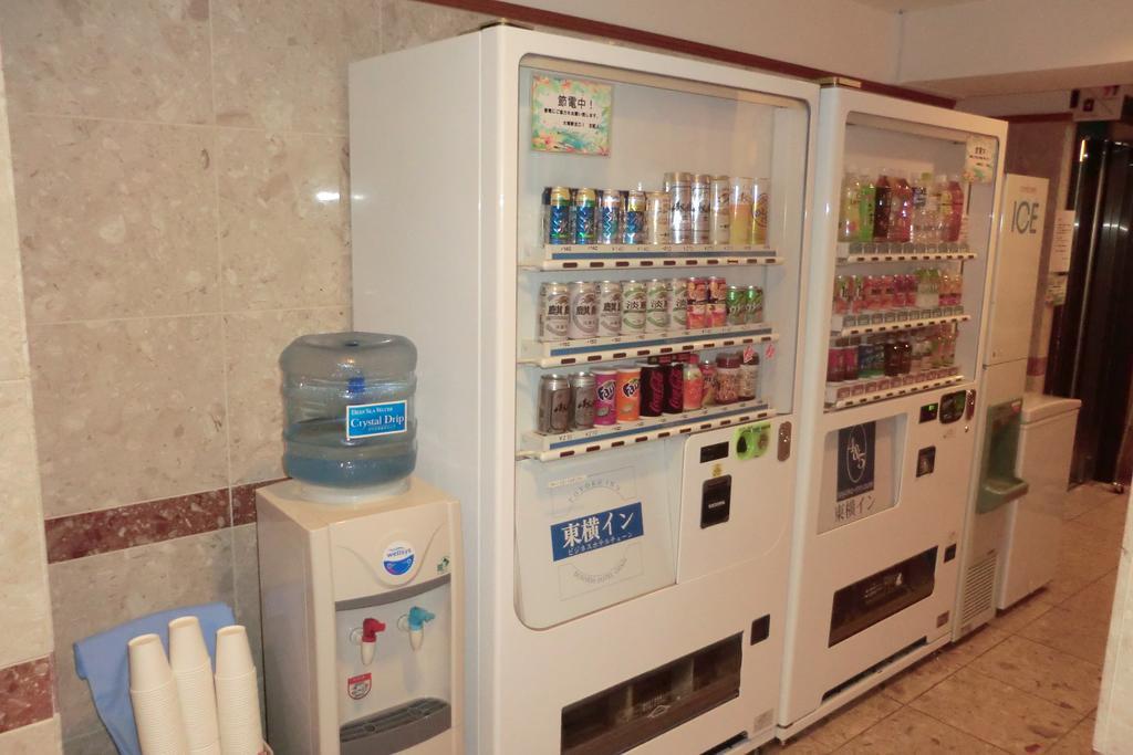 Toyoko Inn Shin-Osaka-Eki Higashi-Guchi Экстерьер фото