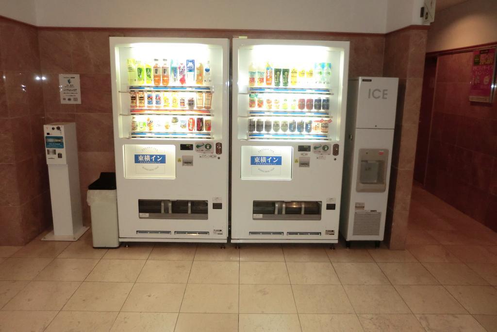 Toyoko Inn Shin-Osaka-Eki Higashi-Guchi Экстерьер фото